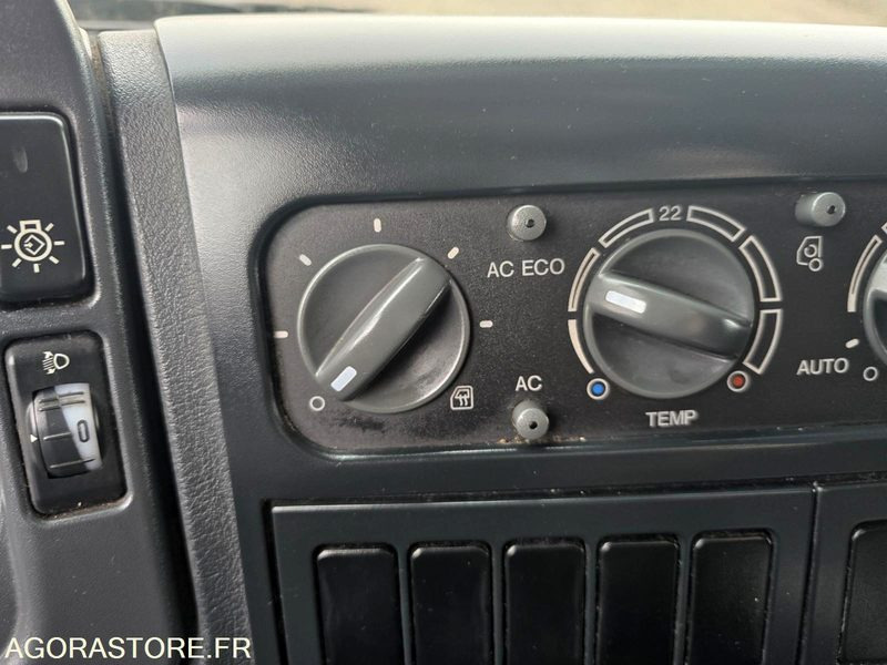 شاحنة MAN TGL 12.250 - 2012 - 697000km - Camion Ridelles Coulissantes: صور 15