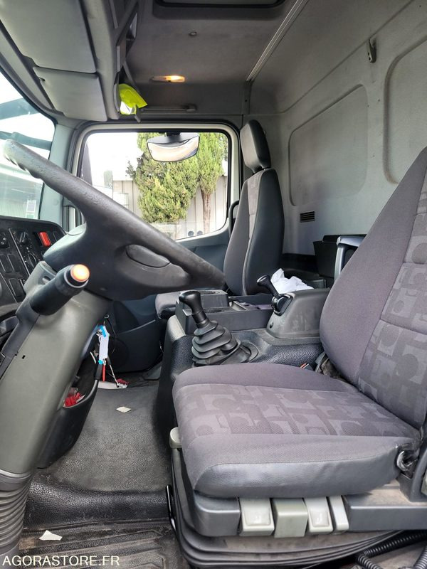 MERCEDES BENZ ATEGO - 2006 - 319805 Kms - شاحنة: صور 4 MERCEDES BENZ ATEGO - 2006 - 319805 Kms - شاحنة: صور 4