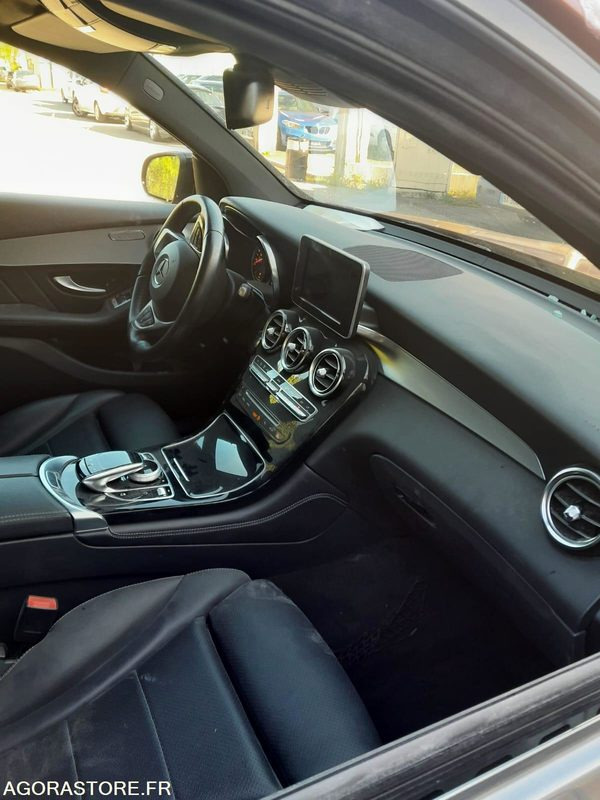 MERCEDES GLC 220 CDI - 2018 - 58648 KM - سيارة دفع رباعي: صور 4 MERCEDES GLC 220 CDI - 2018 - 58648 KM - سيارة دفع رباعي: صور 4