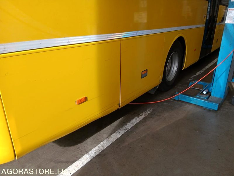 MERCEDES INTOURO N°083089 - حافلة مدرسية: صور 3 MERCEDES INTOURO N°083089 - حافلة مدرسية: صور 3