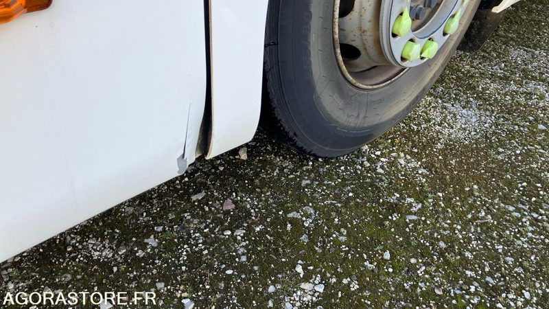 MERCEDES INTOURO N°093253 - حافلة مدرسية: صور 3 MERCEDES INTOURO N°093253 - حافلة مدرسية: صور 3