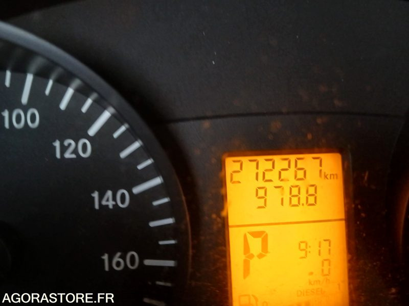 MERCEDES SPRINTER ANNEE 2014 - قلاب صغير: صور 4 MERCEDES SPRINTER ANNEE 2014 - قلاب صغير: صور 4