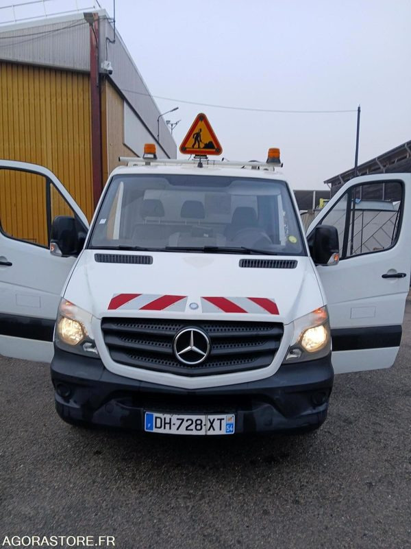 MERCEDES SPRINTER ANNEE 2014 - قلاب صغير: صور 1 MERCEDES SPRINTER ANNEE 2014 - قلاب صغير: صور 1