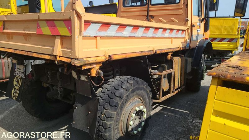 MERCEDES - UNIMOG - 2001 - 129649 KM - شاحنة: صور 3 MERCEDES - UNIMOG - 2001 - 129649 KM - شاحنة: صور 3