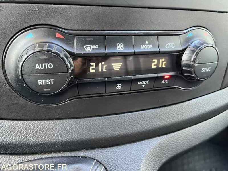 MERCEDES VITO FOURGON 116 CDI BLUETEC PROPULSION LONG 3 PLACES BV6 - فان: صور 4 MERCEDES VITO FOURGON 116 CDI BLUETEC PROPULSION LONG 3 PLACES BV6 - فان: صور 4