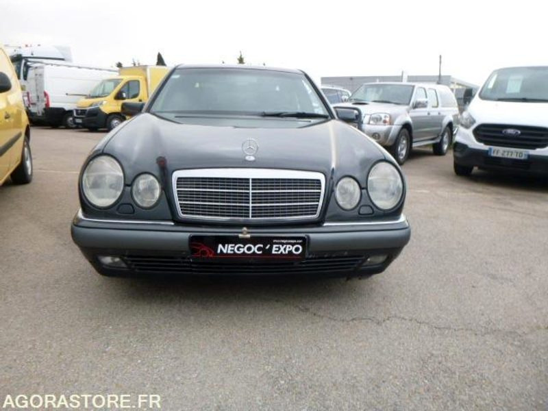 MERCEDES classe E 420 v8 W210 - 1996 - immatriculation espagnole vente pour pro - سيارة: صور 3 MERCEDES classe E 420 v8 W210 - 1996 - immatriculation espagnole vente pour pro - سيارة: صور 3