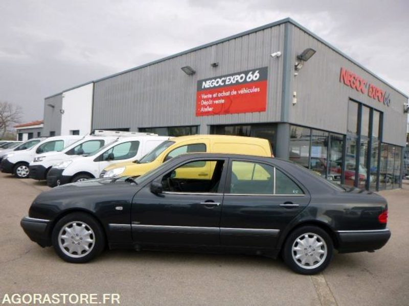 MERCEDES classe E 420 v8 W210 - 1996 - immatriculation espagnole - سيارة: صور 2 MERCEDES classe E 420 v8 W210 - 1996 - immatriculation espagnole - سيارة: صور 2