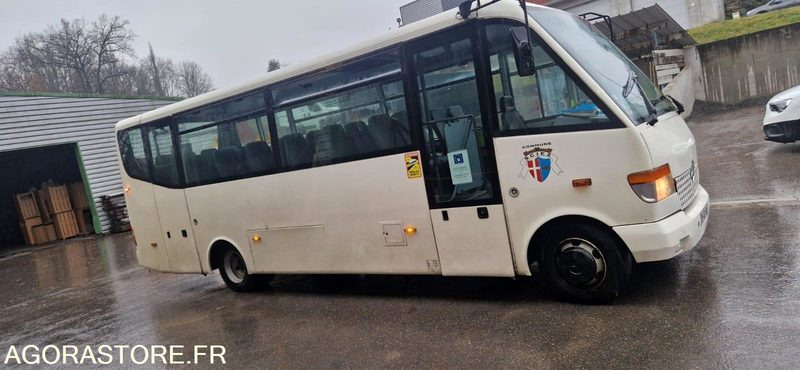 MINI-BUS MERCEDES VARIO - 127178 kms - 2000 - حافلة صغيرة, ميكروباص: صور 2 MINI-BUS MERCEDES VARIO - 127178 kms - 2000 - حافلة صغيرة, ميكروباص: صور 2