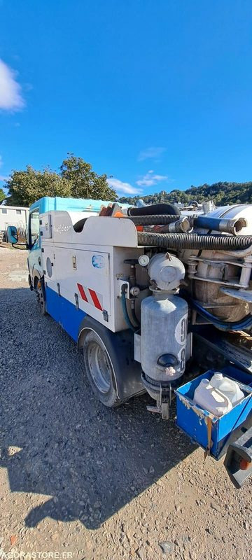 MINI COMBINE BAROCLEAN/RENAULT 2009 AB415YQ (VENTE UNIQUEMENT EXPORT) - فراغ شاحنة: صور 5 MINI COMBINE BAROCLEAN/RENAULT 2009 AB415YQ (VENTE UNIQUEMENT EXPORT) - فراغ شاحنة: صور 5