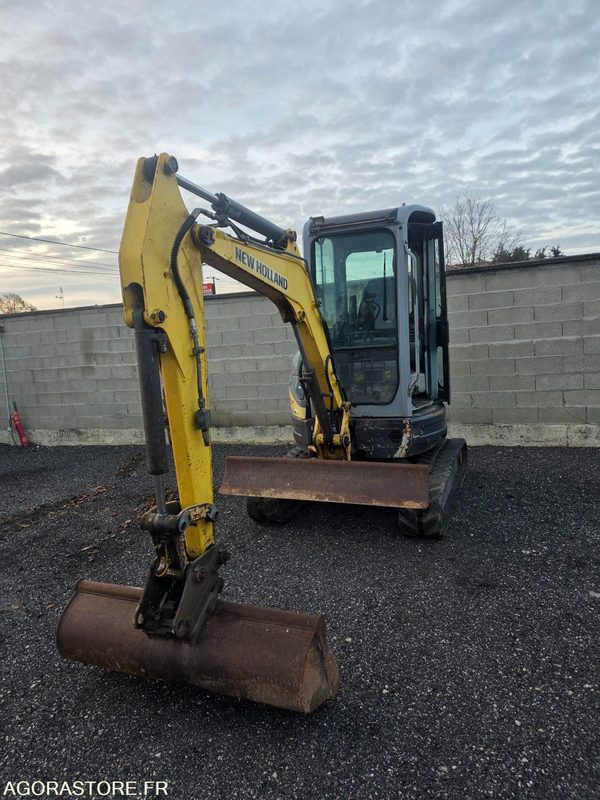MINI PELLE NEW HOLLAND - E 29 B SR - 2012 - 4239 heures - حفارة مصغرة: صور 3 MINI PELLE NEW HOLLAND - E 29 B SR - 2012 - 4239 heures - حفارة مصغرة: صور 3