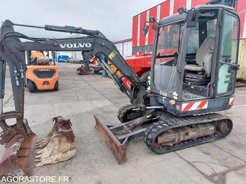 MINI PELLE VOLVO EC27C - 2010 - 6347H - حفارة: صور 1 MINI PELLE VOLVO EC27C - 2010 - 6347H - حفارة: صور 1