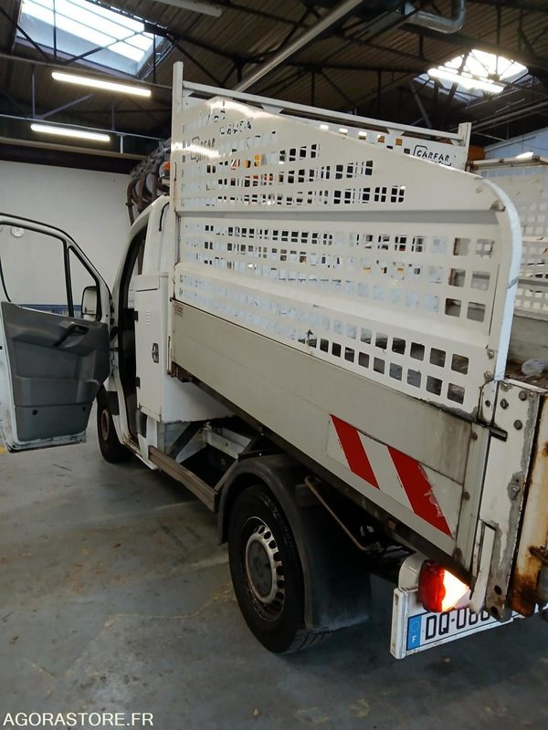 Mercedes sprinter ANNEE 2015 BOITE AUTO - قلاب صغير: صور 3 Mercedes sprinter ANNEE 2015 BOITE AUTO - قلاب صغير: صور 3