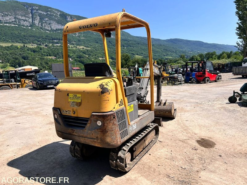 Mini-pelle Volvo EC15 B XT 1,5T - Année 2004 - 2290 heures - حفارة مصغرة: صور 3 Mini-pelle Volvo EC15 B XT 1,5T - Année 2004 - 2290 heures - حفارة مصغرة: صور 3