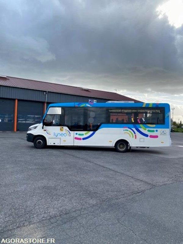 Minibus INDCAR MOBI LOW ENTRY - 27 places - PMR - حافلة صغيرة, ميكروباص: صور 3 Minibus INDCAR MOBI LOW ENTRY - 27 places - PMR - حافلة صغيرة, ميكروباص: صور 3