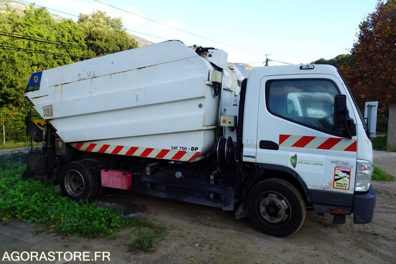 Mitsubishi Fuso - شاحنة القمامة: صور 5 Mitsubishi Fuso - شاحنة القمامة: صور 5