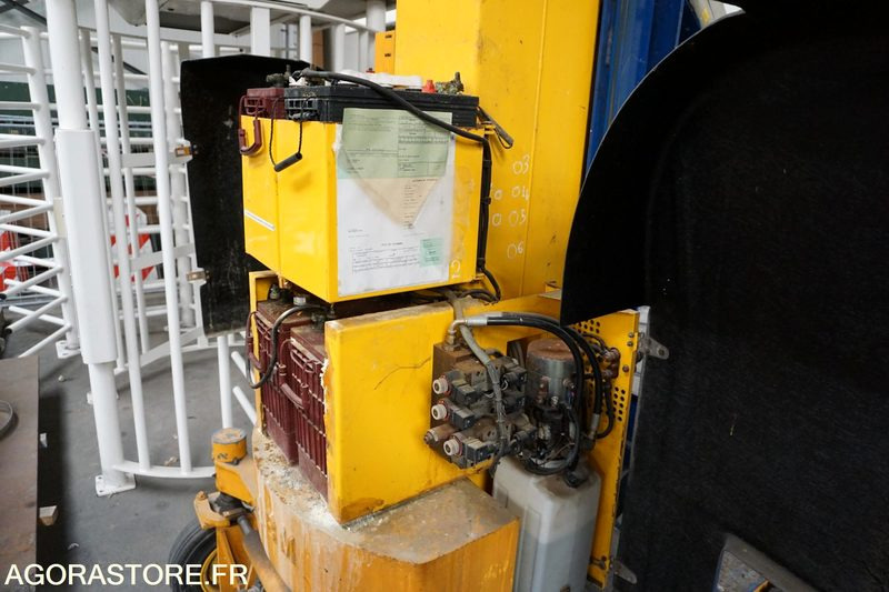 NACELLE ABM BELONE 1100 - الأدوات والمعدات: صور 3 NACELLE ABM BELONE 1100 - الأدوات والمعدات: صور 3