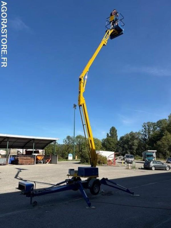 NACELLE ELEVATRICE COMPACTE pour 2 personnes max - منصات هيدروليكية متنقلة: صور 2 NACELLE ELEVATRICE COMPACTE pour 2 personnes max - منصات هيدروليكية متنقلة: صور 2
