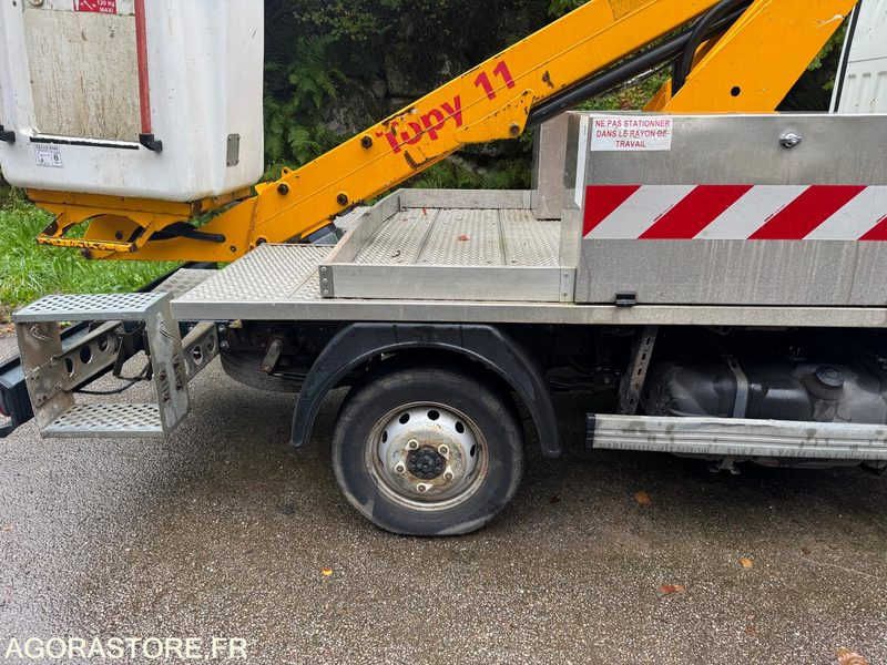 Nacelle Nissan CABSTAR - 2014 - 98 000kms - قلاب صغير: صور 4 Nacelle Nissan CABSTAR - 2014 - 98 000kms - قلاب صغير: صور 4