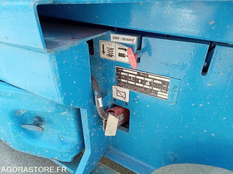 Nacelle electrique à ciseaux JLG 2030ES - منصات هيدروليكية متنقلة: صور 3 Nacelle electrique à ciseaux JLG 2030ES - منصات هيدروليكية متنقلة: صور 3