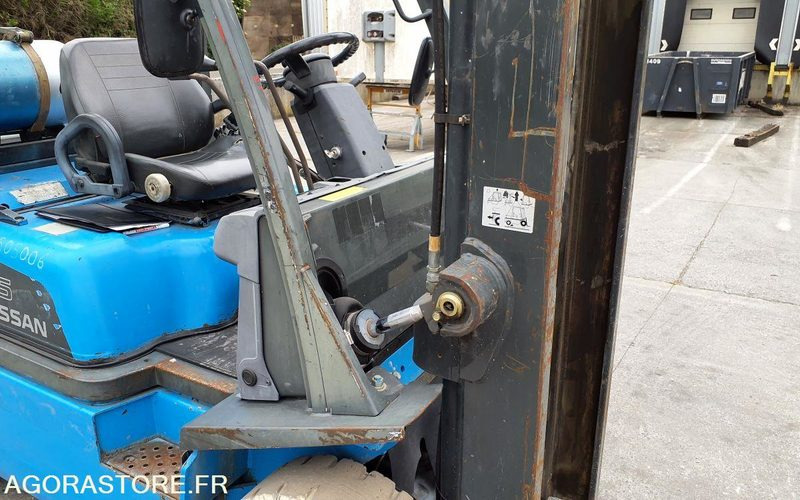 Nissan 2682 heures Triplex UD02A25PQ - 3F550 - رافعة شوكية: صور 5 Nissan 2682 heures Triplex UD02A25PQ - 3F550 - رافعة شوكية: صور 5