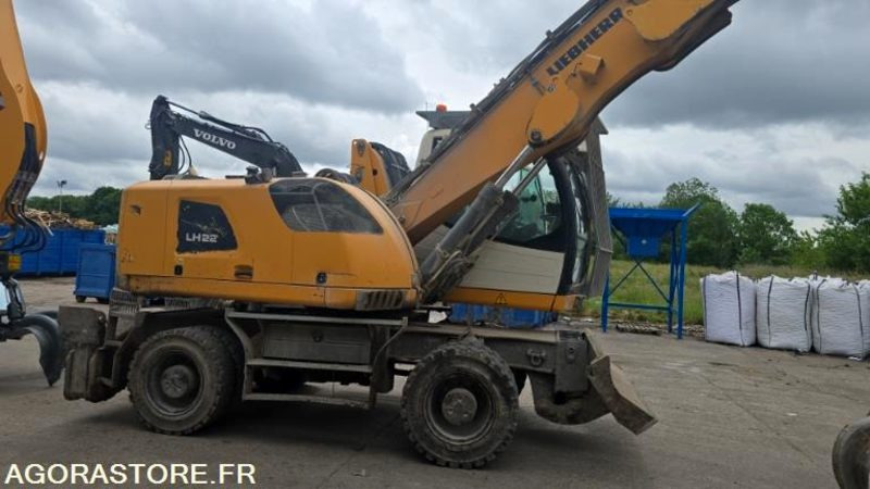 PELLE DE MANUTENTION SUR ROUE - LH22M LITRONIC LIEBHERR - 2017 / 12 053 HEURES - حفارة: صور 2 PELLE DE MANUTENTION SUR ROUE - LH22M LITRONIC LIEBHERR - 2017 / 12 053 HEURES - حفارة: صور 2