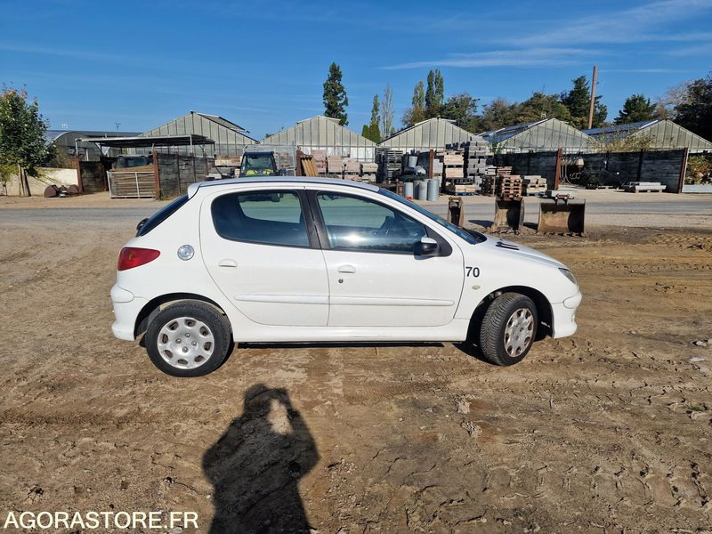 PEUGEOT 206 - LOT N°1 - سيارة: صور 5 PEUGEOT 206 - LOT N°1 - سيارة: صور 5