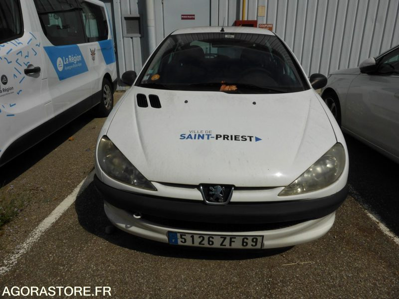PEUGEOT 206 - سيارة: صور 1 PEUGEOT 206 - سيارة: صور 1