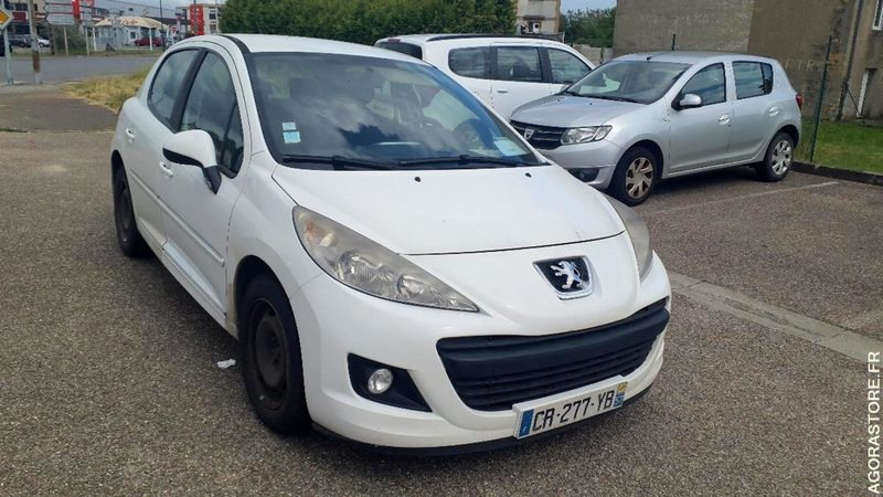 PEUGEOT 207 N°130589 - حافلة صغيرة, ميكروباص: صور 1 PEUGEOT 207 N°130589 - حافلة صغيرة, ميكروباص: صور 1