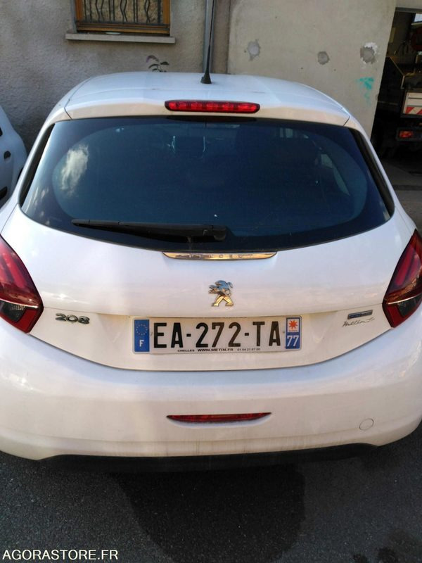 PEUGEOT 208 - سيارة: صور 2 PEUGEOT 208 - سيارة: صور 2