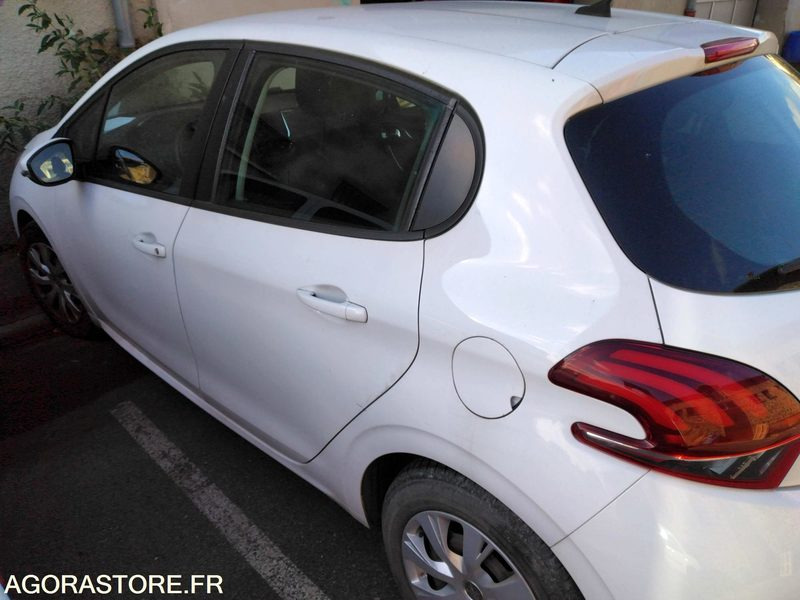 PEUGEOT 208 - سيارة: صور 1 PEUGEOT 208 - سيارة: صور 1