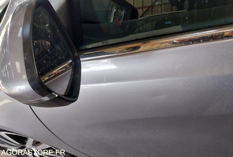 سيارة PEUGEOT 308 phase II - 110ch - 2019 - 88946km - ESSENCE: صور 16