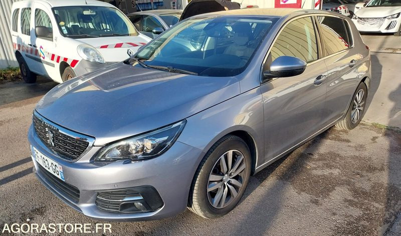 سيارة PEUGEOT 308 phase II - 110ch - 2019 - 88946km - ESSENCE: صور 9