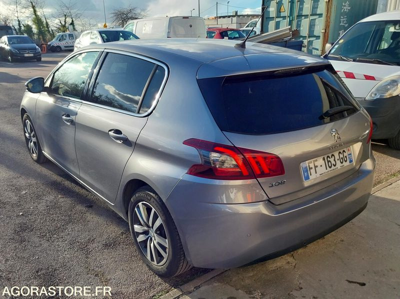 سيارة PEUGEOT 308 phase II - 110ch - 2019 - 88946km - ESSENCE: صور 6