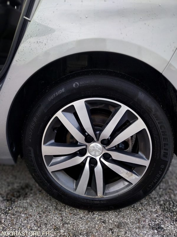 سيارة PEUGEOT 308 phase II - 110ch - 2019 - 88946km - ESSENCE: صور 14