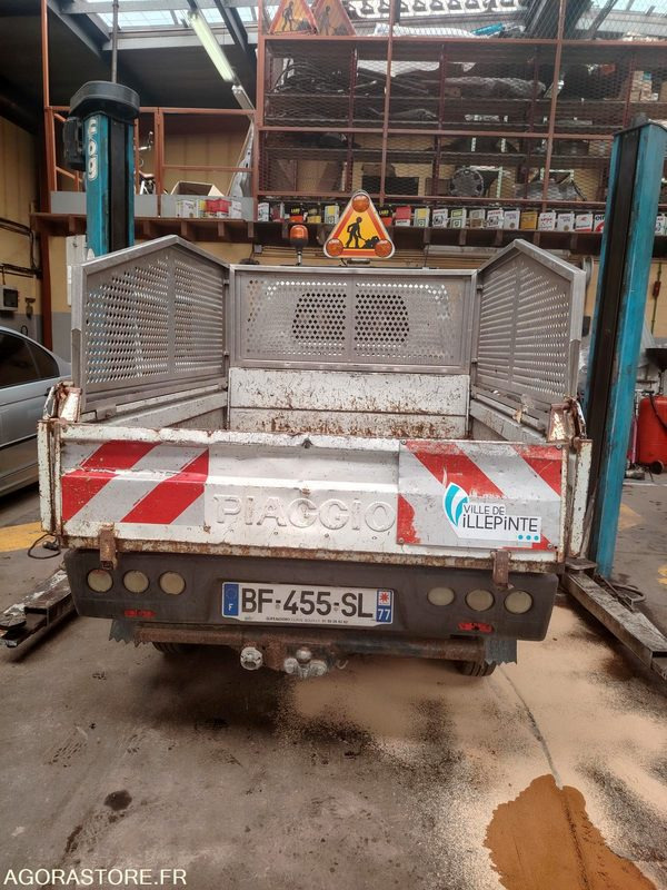 PIAGGIO PORTER 60683kms - 2011 - قلاب صغير: صور 2 PIAGGIO PORTER 60683kms - 2011 - قلاب صغير: صور 2