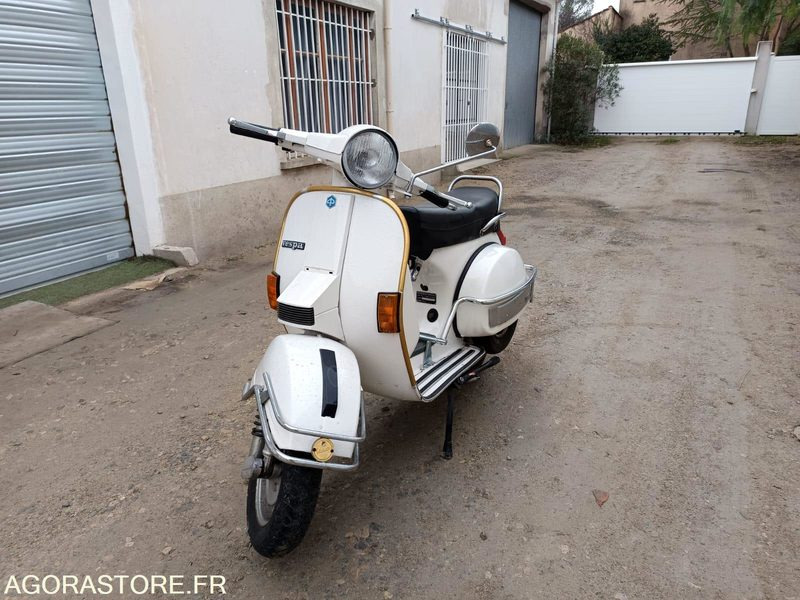 PIAGGIO VESPA - 1988 - 34000KMS - دراجة بخارية: صور 1 PIAGGIO VESPA - 1988 - 34000KMS - دراجة بخارية: صور 1