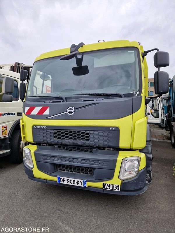 PORTEUR BOM 26T VOLVO GEESINK (C4005) 2014 (120579 KMS) - شاحنة القمامة: صور 3 PORTEUR BOM 26T VOLVO GEESINK (C4005) 2014 (120579 KMS) - شاحنة القمامة: صور 3