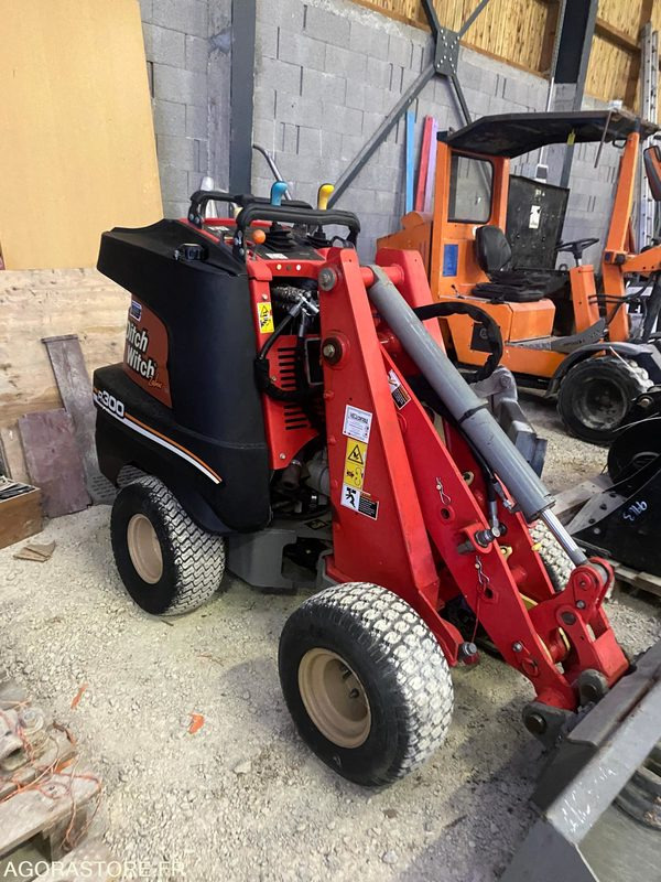 PORTEUR MULTI OUTILS DITCH WITCH ZAHN R300 - لودر: صور 3 PORTEUR MULTI OUTILS DITCH WITCH ZAHN R300 - لودر: صور 3