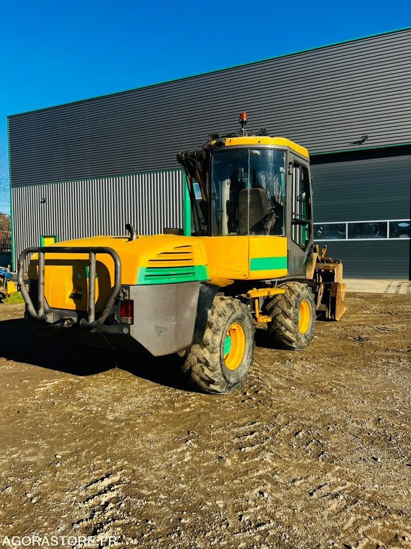 Pelle Mecalac 12MXT - 2004 - 4523 HEURES - حفارة: صور 2 Pelle Mecalac 12MXT - 2004 - 4523 HEURES - حفارة: صور 2
