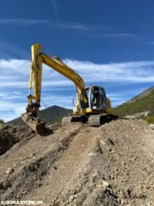 Pelle New Holland E135SR-1ES Diesel 2007 - حفارات زحافة: صور 2 Pelle New Holland E135SR-1ES Diesel 2007 - حفارات زحافة: صور 2