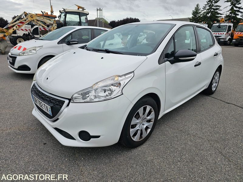Peugeot 208 - 2014 - 145593km - DH782TX - سيارة: صور 1 Peugeot 208 - 2014 - 145593km - DH782TX - سيارة: صور 1
