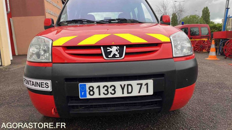 Peugeot - Partner Totem - 2006 - 130773KMS - 8133YD71 - فان المدمجة: صور 2 Peugeot - Partner Totem - 2006 - 130773KMS - 8133YD71 - فان المدمجة: صور 2