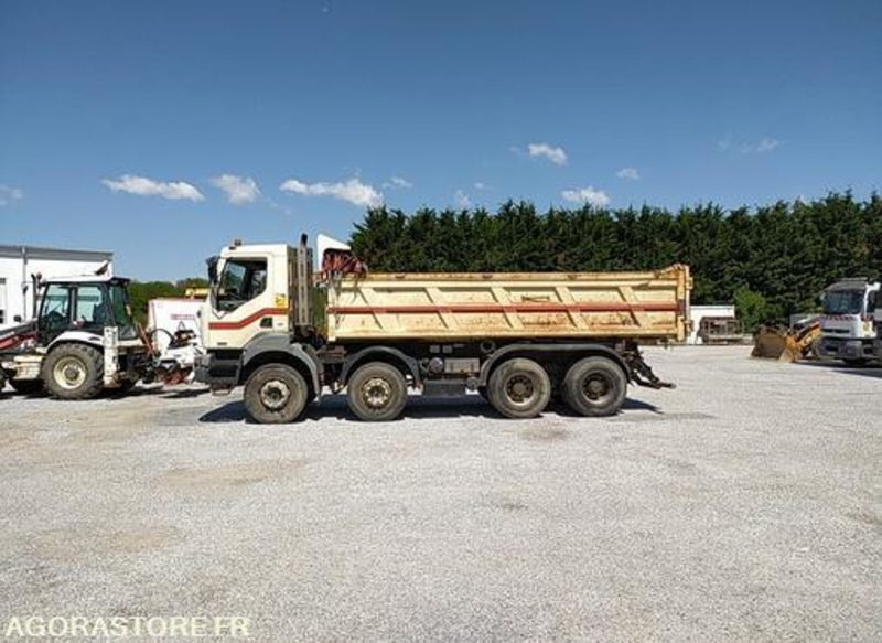 Porteur 8x4 Renault KERAX - DL116LZ - 2005 / 727486 KM (ML557) - شاحنة: صور 2 Porteur 8x4 Renault KERAX - DL116LZ - 2005 / 727486 KM (ML557) - شاحنة: صور 2