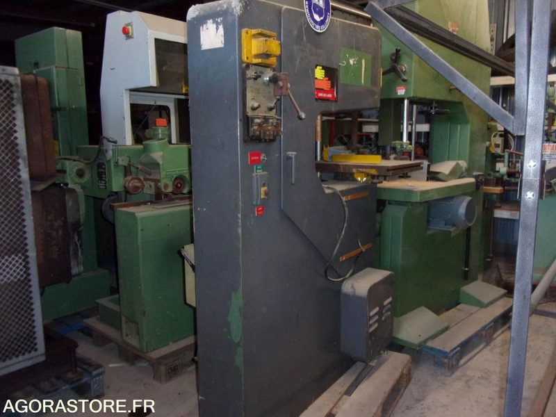 RARE SCIE a ruban verticale a métaux ULTRA - آلة تصنيع المعادن: صور 3 RARE SCIE a ruban verticale a métaux ULTRA - آلة تصنيع المعادن: صور 3