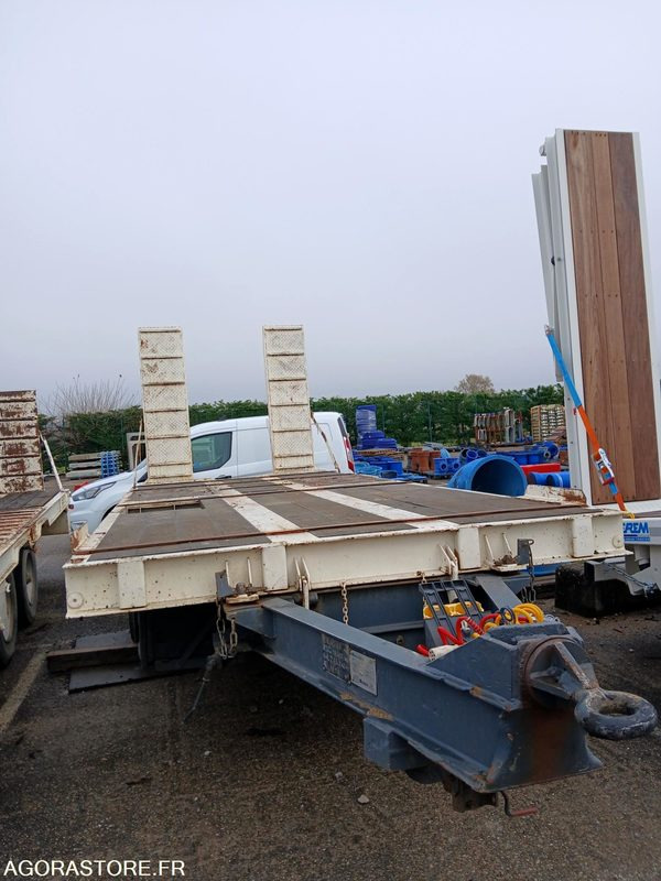 REMORQUE PORTE ENGIN - عربة مسطحة منخفضة مقطورة: صور 1 REMORQUE PORTE ENGIN - عربة مسطحة منخفضة مقطورة: صور 1