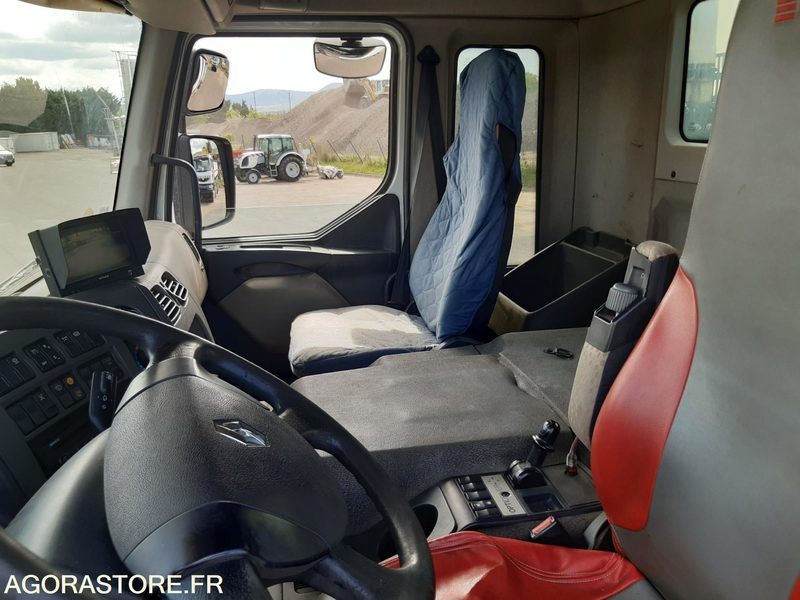 RENAULT 8X4 KERAX 430.32 - 2011 / 373600 Kms (M5126) إيجار RENAULT 8X4 KERAX 430.32 - 2011 / 373600 Kms (M5126): صور 12