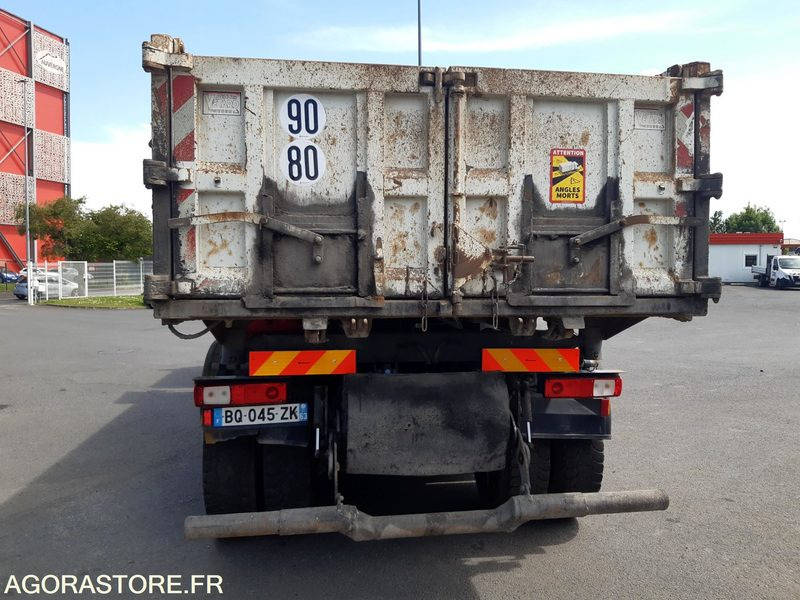 RENAULT 8X4 KERAX 430.32 - 2011 / 373600 Kms (M5126) - شاحنة: صور 5 RENAULT 8X4 KERAX 430.32 - 2011 / 373600 Kms (M5126) - شاحنة: صور 5