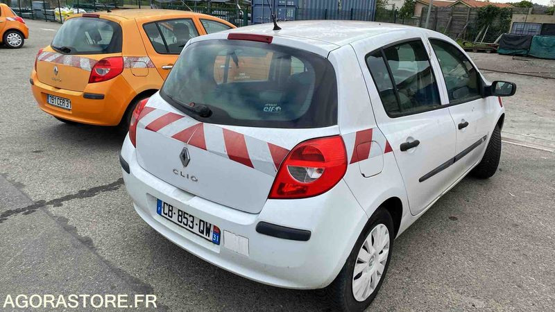 RENAULT CLIO - 2007 - 137569 KM - سيارة: صور 3 RENAULT CLIO - 2007 - 137569 KM - سيارة: صور 3
