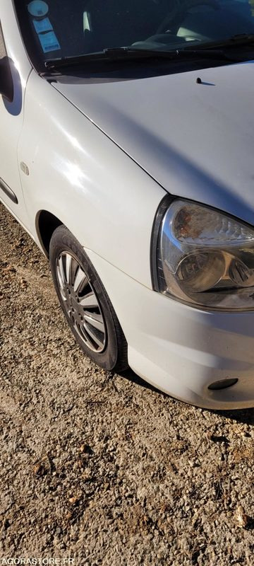 RENAULT CLIO - 2010 - سيارة: صور 2 RENAULT CLIO - 2010 - سيارة: صور 2