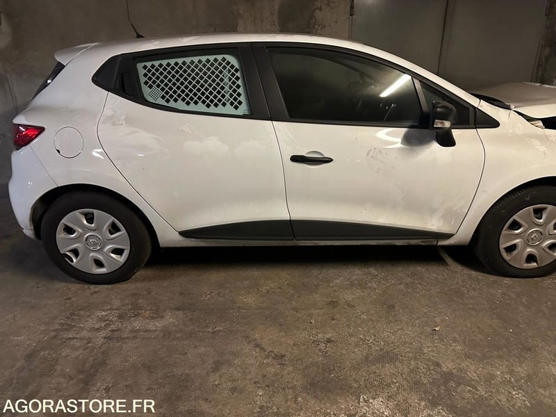 RENAULT CLIO - 2020 - 1858 KM - سيارة: صور 2 RENAULT CLIO - 2020 - 1858 KM - سيارة: صور 2